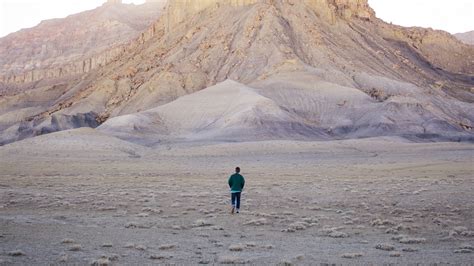 Download Wallpaper 1920x1080 Mountains Desert Man Loneliness Nature