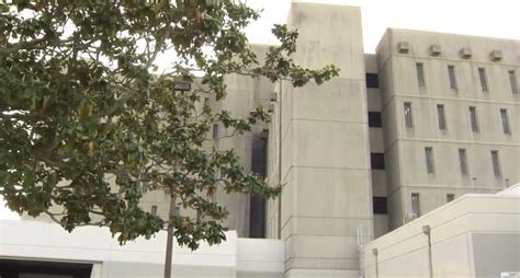Wkrg Covid 19 Cases In Escambia County Jail Spike 71 Inmates 23