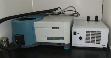 Hitachi F 4500 Fluorescence Spectrophotometer Hitachi F4500