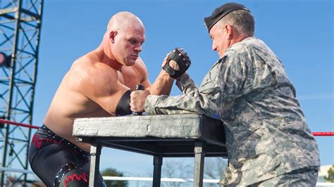 Wwe Tribute To The Troops 2010