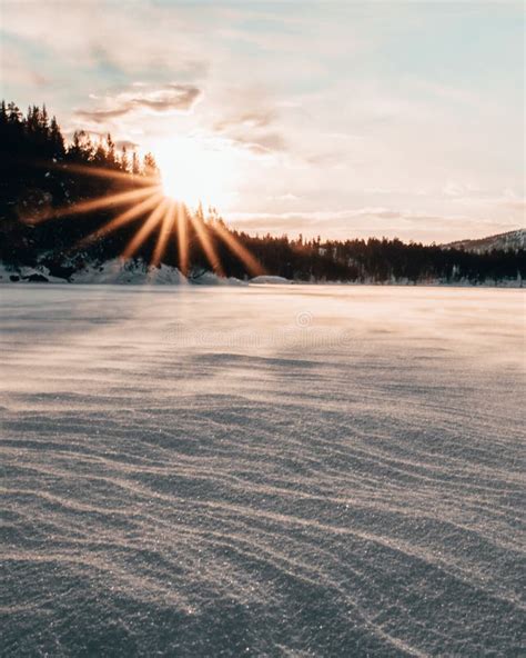 Sunrise Over A Frozen Lake Stock Image Image Of Frozen 141775491