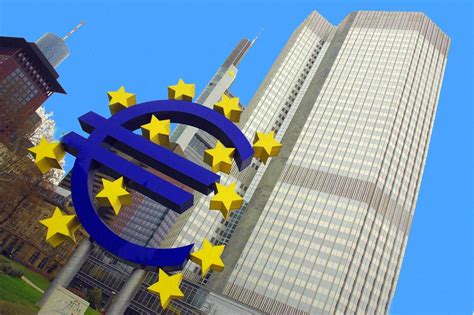 È stata fondata il 1 giugno 1998 come una delle sette istituzioni dell'ue concordate nel trattato di amsterdam. Banca centrale europea: la presunzione tecnocratica della ...
