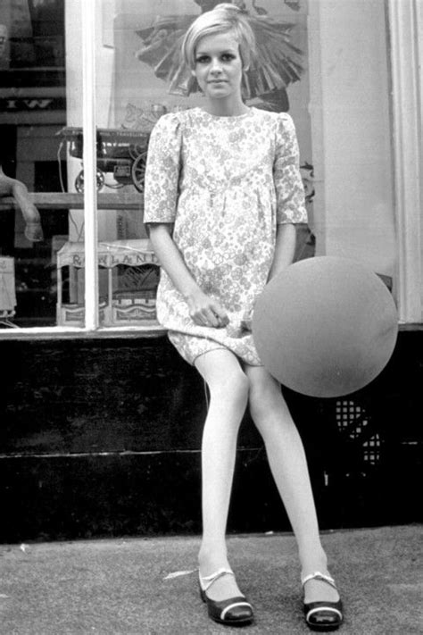 Twiggy The Face Of 1966 Byrons Muse Twiggy Fashion 1960s