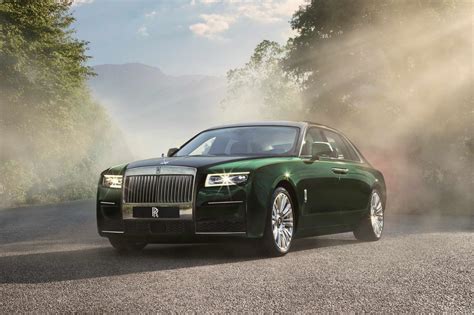 Making its debut in 2020, the new ghost is a motor car for those who recognise beauty in restraint. New 2021 Rolls-Royce Ghost gives you even more legroom ...