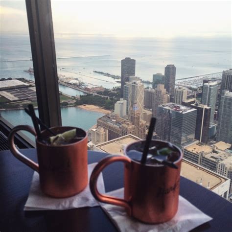 weekend guide to chicago john hancock tower signature lounge the weekend jetsetter