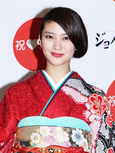 We did not find results for: 武井咲が振袖姿を披露!恋愛に意欲を見せるも「出会いを待つ ...