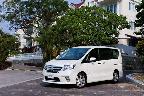 Nissan Serena Highway Star S Hybrid 再慳多d ： 香港第一車網 Car1hk