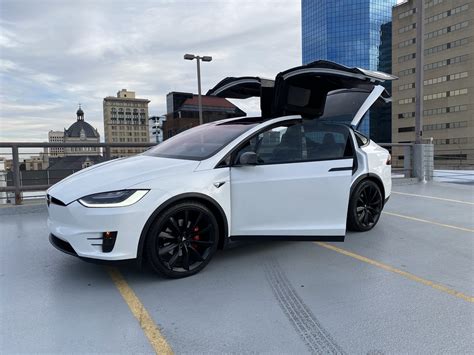 2017 Model X 100d Pearl White Multi Coat Qhhqh Sell Your