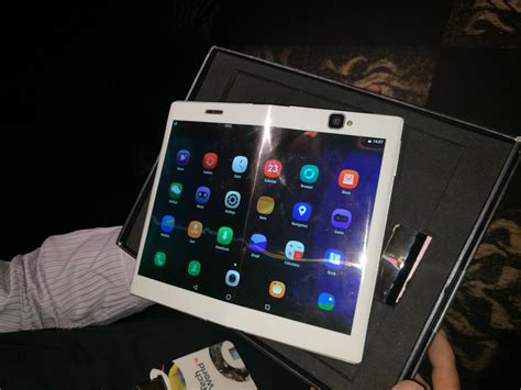 A Closer Look At Lenovos Foldable Android Tablet Venturebeat