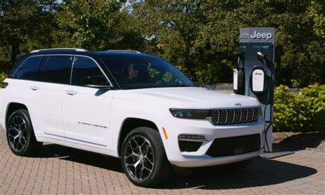 Jeep Reveals Its First Plug In Hybrid Electric Grand Cherokee Suv