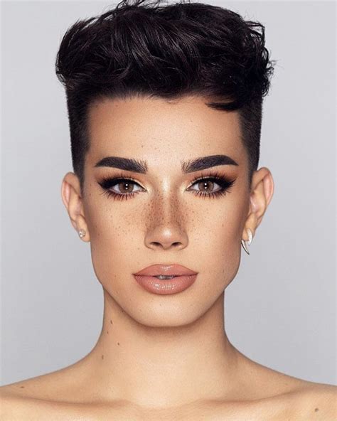 Pin By Eva On James Charles In 2019 Charles James Makeup Looks