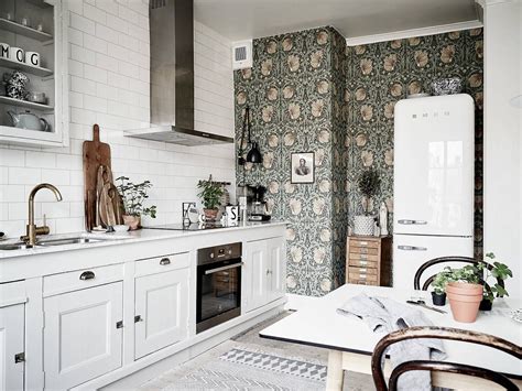 Kitchen With Green Vintage Wallpaper Eclectic Kitchen Design