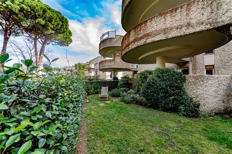Privato vende appartamento al 1 piano senza ascensore in palazzina di sole 4 unità abitative. Appartamento Olgiata Roma: su due livelli con Giardino e ...