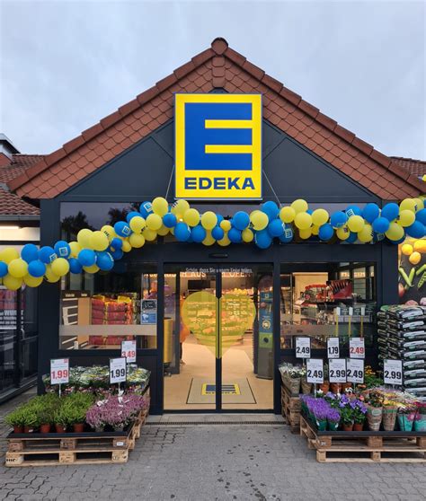 Neueröffnung Edeka Markt In Giesenaussenansicht Supermarkt Inside