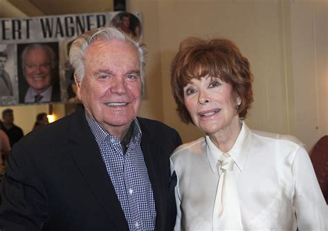 Robert Wagner Wife Jill St John In Wheelchair And Daughter Courtney