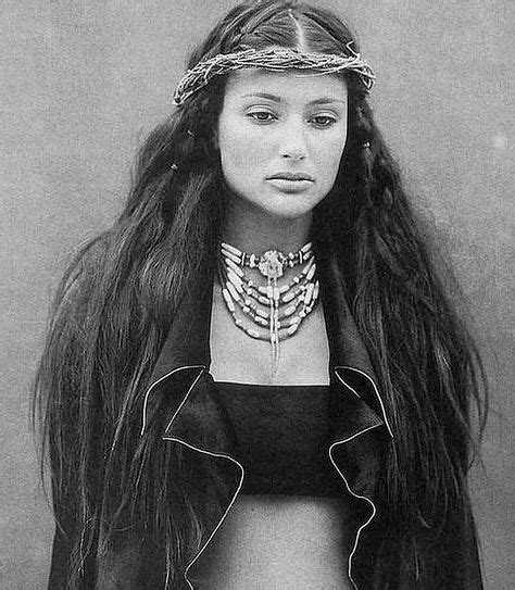 beautiful native american women model and actress brenda schad is choctaw and cherokee