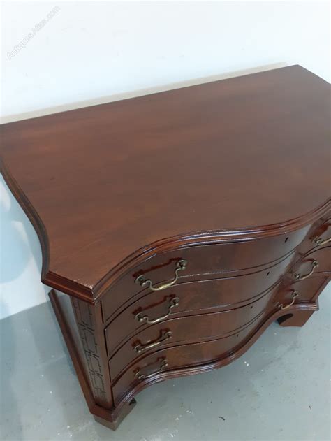 Edwardian Serpentine Mahogany Chest Of Drawers Antiques Atlas