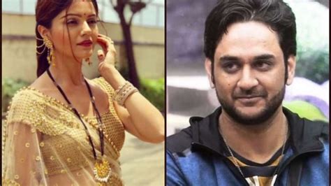 Bigg Boss 11 After Karan Patel Tv Actress Rubina Dilaik Extends Support To Vikas Gupta India Tv