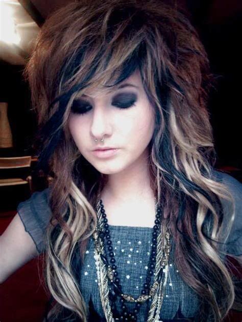 Love The Rocker Chick Color N Cut Coupes Emo Pretty Hairstyles Girl Hairstyles Scene