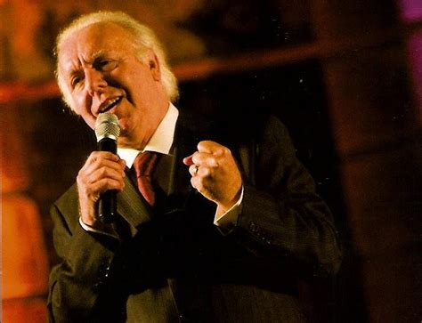 Carlos do carmo — não se morre de saudade 03:00. sons vadios: Carlos do Carmo: 100 canções - Uma vida