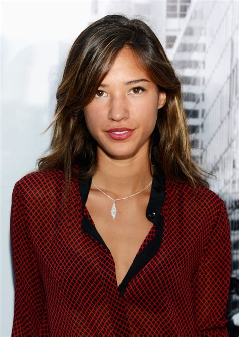 Kelsey Chow In Dkny Womens Front Row Spring 2013