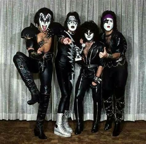 Pin By Lito Mazzetti On Kiss The Make Up Years 1973 1982 Hot Band
