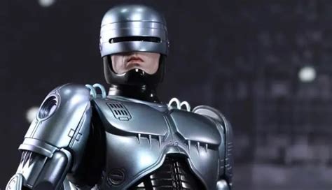 Robocop Neil Blomkamp Ser O Diretor Do Novo Filme Da Franquia