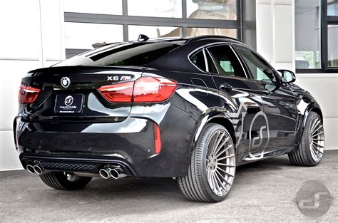 It was produced between 1999 and 2006 and was replaced by the e70. BMW X6 M tuning by Hamann