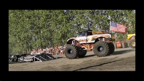 Monster Truck Stunt Show Aranis Klaas Hamar Norge Youtube