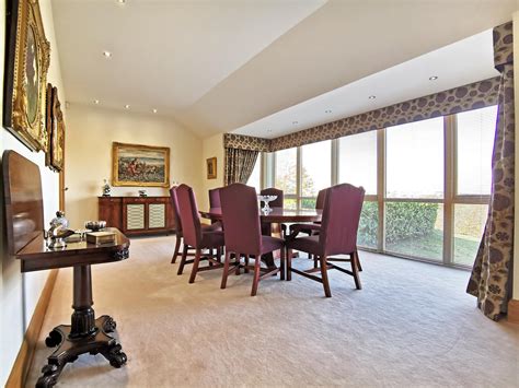 Inside the incredible £1.8m five-bedroom mansion near Glasgow with a