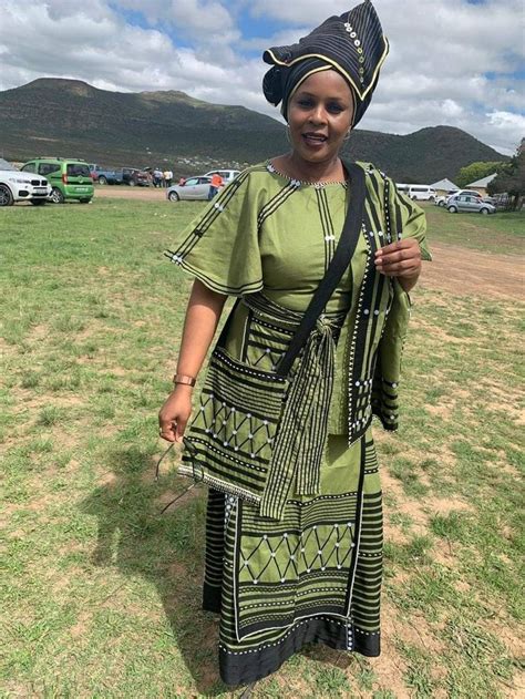 Pin By Lungi Ndou Events On Xhosa Stunning Attires African Fashion African Traditional