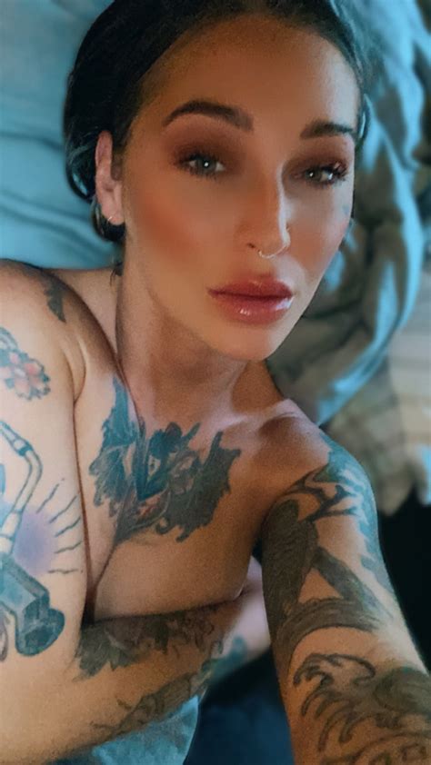 Tw Pornstars Kleio Valentien Twitter What Do You Think Im Getting