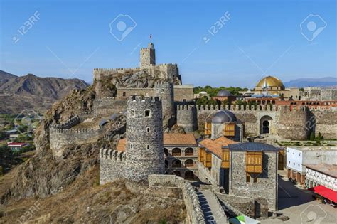 Rabati Castle is a medieval castle complex in Akhaltsikhe, Georgia. | Medieval castle, Castle ...