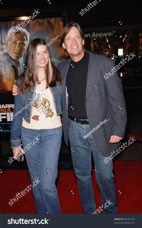Kevin Sorbo And Wife Sam Jenkins At The World Premiere Of Firewall At The Grauman S Chinese