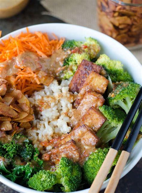 Tofu and broccoli with spicy oyster sauce requires very little prepping and is low in fat and calories. Broccoli Brown Rice Bowls | Recipe | Grain bowl recipe ...