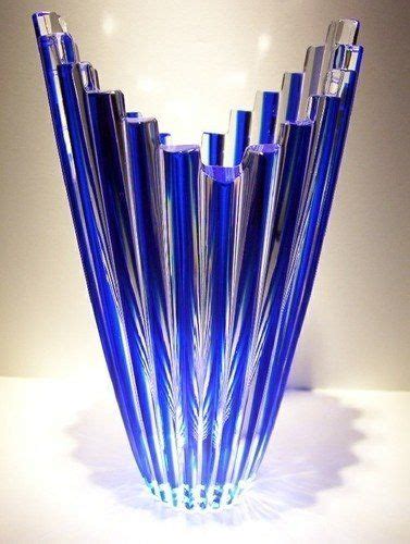 42 Gorgeous Pieces Of Art Glass To Appreciate Cobalt Glass Glass Vase Cobalt Blue Blue