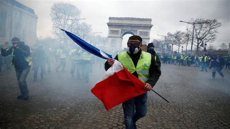 A Year Of Insurgency How Yellow Vests Left Indelible Mark On French