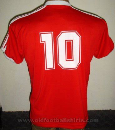 Hoy, desde las 19 hs. Argentinos Juniors Home Camiseta de Fútbol 1980.