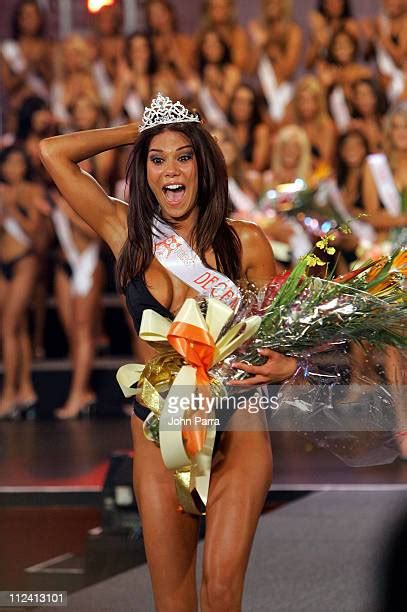 Hooters Pageant Photos And Premium High Res Pictures Getty Images