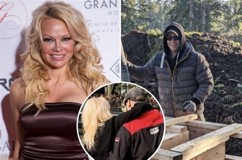 Pamela Anderson Marries Her Bodyguard Dan Hayhurst In Her Fifth Wedding