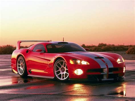 Dodge vehicles are bred for performance. Fast Cars: Dodge Viper - Sports Car - Custom Images