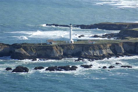 Point Arena Lighthouse In Ca United States Lighthouse Reviews