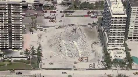 More than 80 fire rescue units are responding to a partial building collapse this morning just north of miami beach miami beach police and fire departments are responding to the building in surfside. Police: 1 injured in building collapse on Miami Beach ...