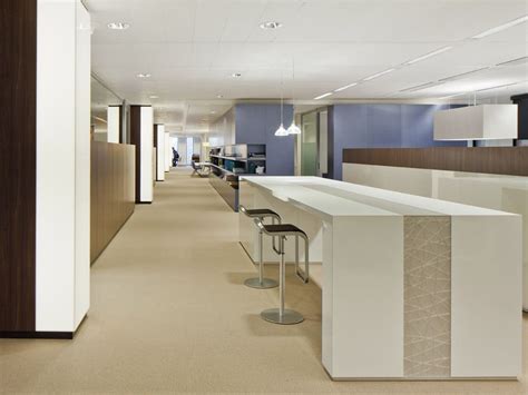 Resor Installations 3form Table Top Design Corporate Design