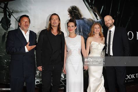 Ludi Boeken Brad Pitt Daniella Kertesz Mireille Enos And Director