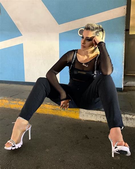49 Sexy Bebe Rexha Feet Pictures Are So Damn Hot That You Cant Contain