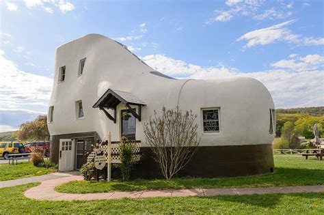 Shoes man gloves and goggles puzzle. Bubba's Garage: The Haines Shoe House - A Curious Place ...