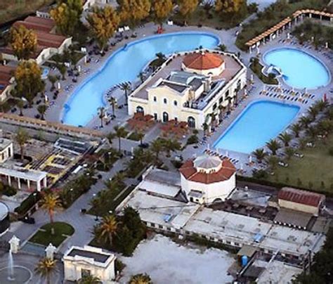Il victoria terme hotel è un 4 stelle a tivoli, interno al complesso temale di roma acque albule. Hotel a Tivoli Terme con centro benessere e spa, perfetto ...
