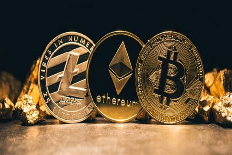 It should come as no surprise that bitcoin is at the top of our list of cryptocurrencies to invest in 2021. Top 5 Cryptocurrencies Worth Investing In 2021 - Trade 4 Fx