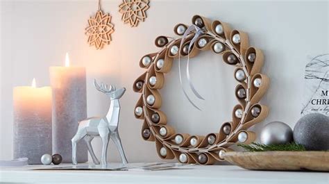 Wood Veneer Christmas Wreath Tesa